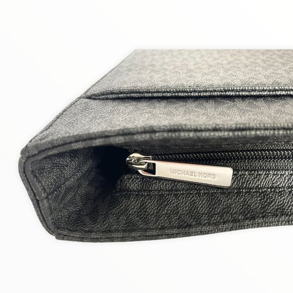 Michael Kors Jet Set Travel Black Crossbody bag